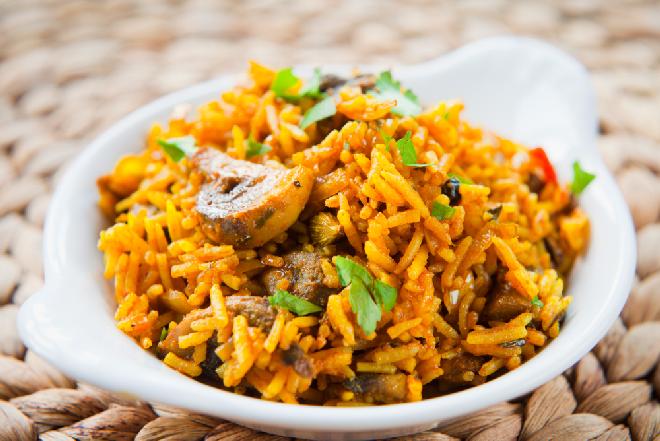 Pożywny ryż basmati z pieczarkami: przepis na wegetariańskie biryani
